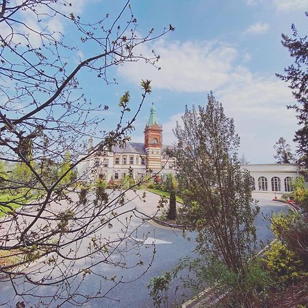 The Lucan Spa Hotel Bagian luar foto